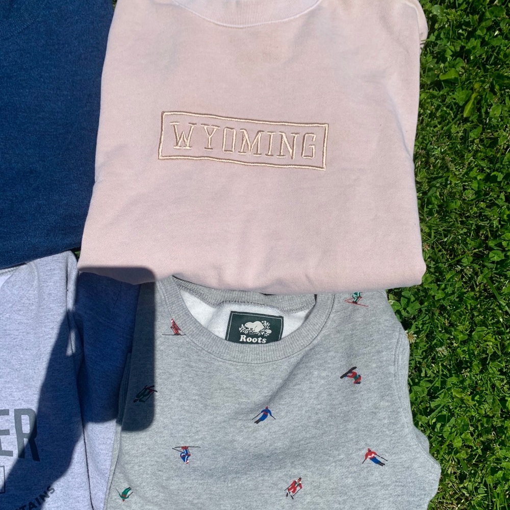 🌙Crewneck Bundle! - Picture 4 of 5